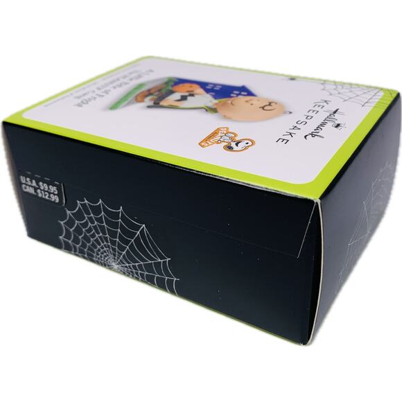 Hallmark A LITTLE BITE OF FRIGHT Keepsake Ornament The Peanuts Gang 2011 - Picture 4 of 7